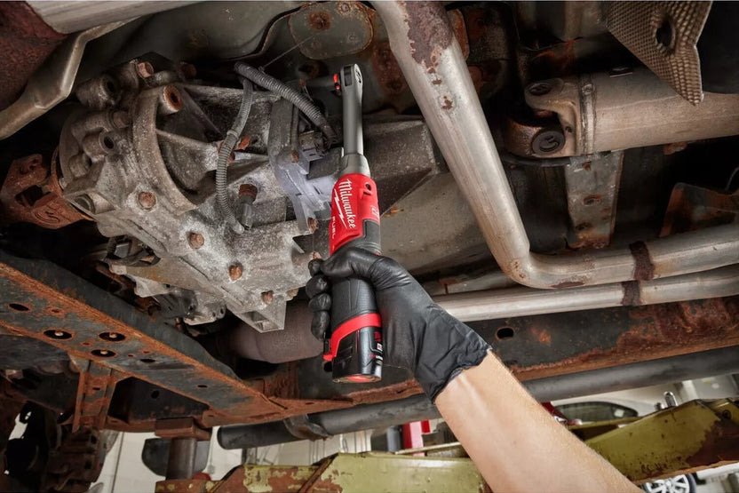 Llave Crique de Alta Velocidad Alcance Extendido Milwaukee M12 Fuel™ de 3/8’’ Modelo 2569-20